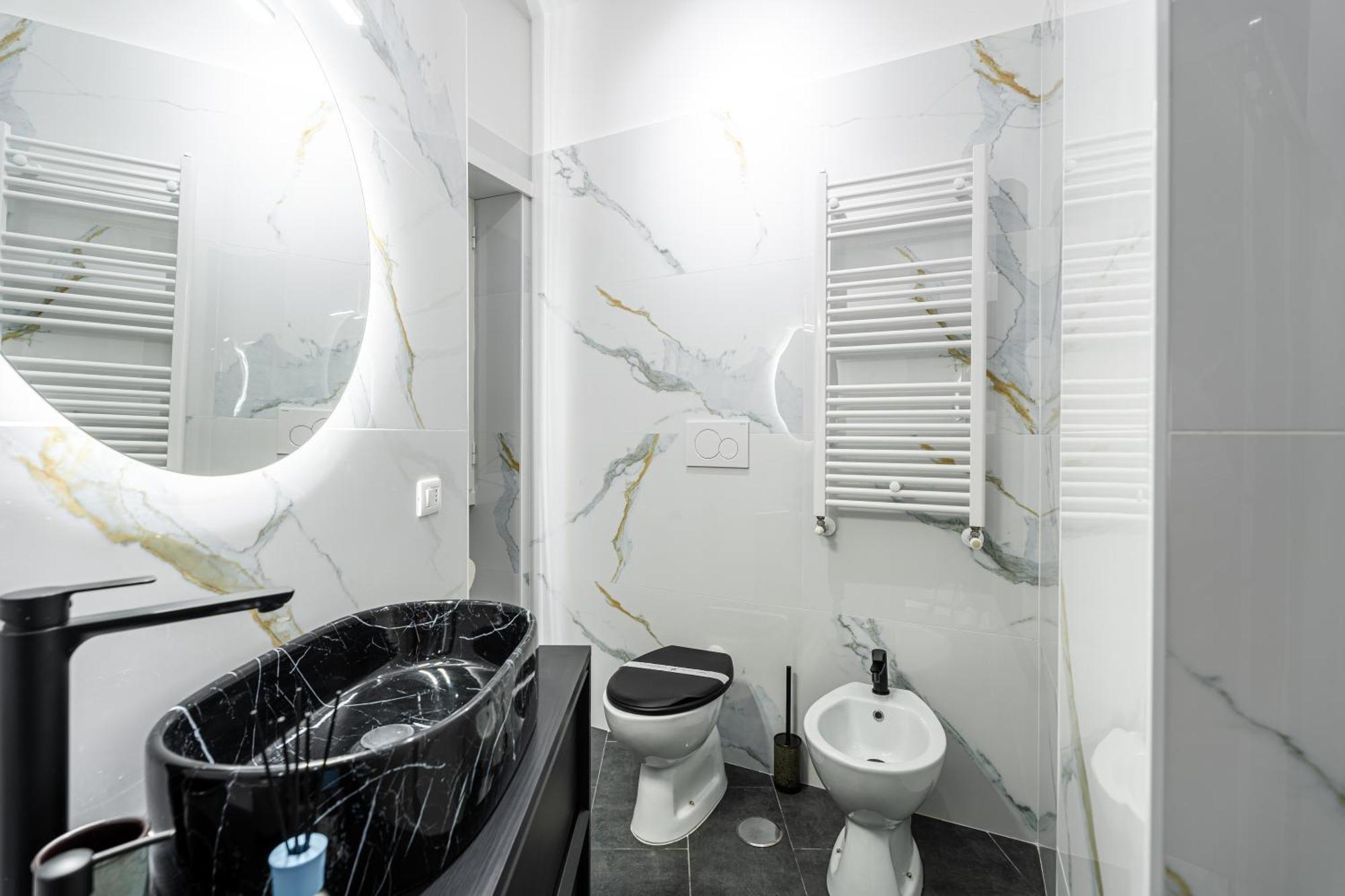 Centocinque Aparthouse - Luxe Apartment *